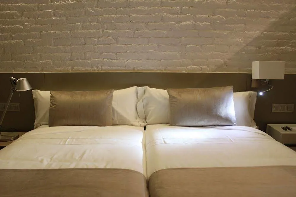 Hotel Well&Come Barcelona 4*,  Spanien