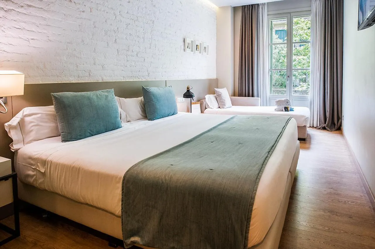 Hotel Well And Come ברצלונה