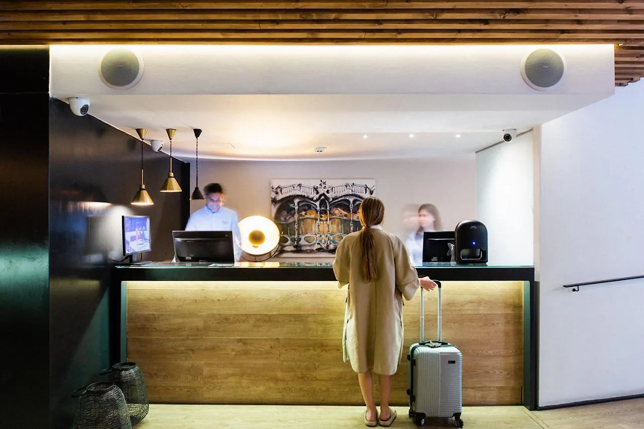 Hotel Well And Come Barcelona Spain
